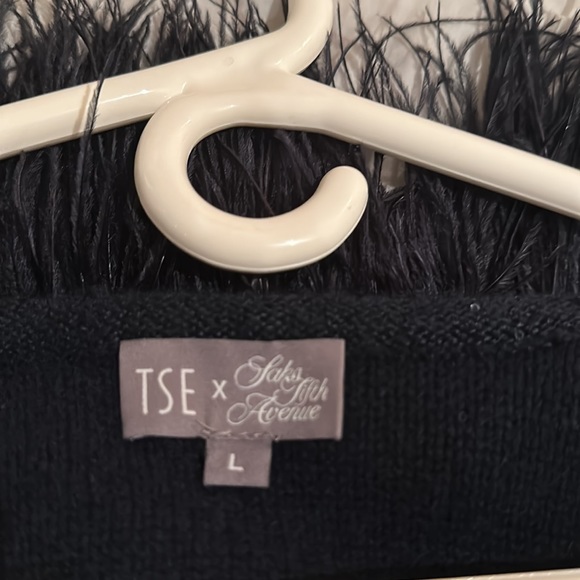 TSE knit top with feathers in the bottom.  size L - Picture 5 of 6